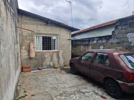 imagem 2 - casa precisa de reforma,dois dormitórios em frente linha verde ótima localizaçãodois quartos banheiro cozinha comodos amplos imagem 2 - casa precisa de reforma,dois dormitórios em frente linha verde ótima localizaçãodois quartos banheiro cozinha comodos amplos