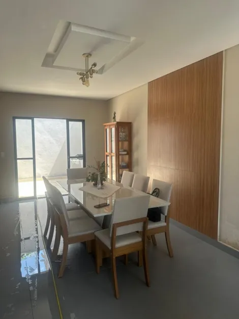 imagem 3 - Linda casa com design moderno, forro de gesso rebaixado e espaços amplos. Ideal para quem busca conforto e sofisticação. imagem 3 - Linda casa com design moderno, forro de gesso rebaixado e espaços amplos. Ideal para quem busca conforto e sofisticação.