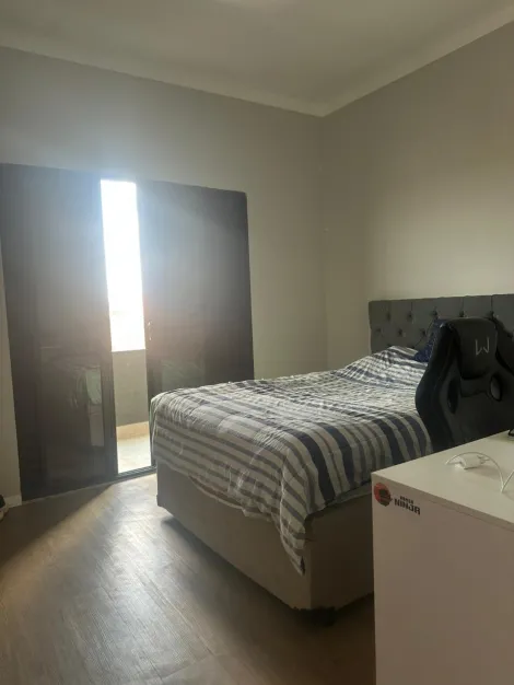 imagem 5 - Linda casa com design moderno, forro de gesso rebaixado e espaços amplos. Ideal para quem busca conforto e sofisticação. imagem 5 - Linda casa com design moderno, forro de gesso rebaixado e espaços amplos. Ideal para quem busca conforto e sofisticação.