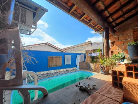 imagem 3 - Casa no Bairro Santo Onofre com Piscina casa térrea imagem 3 - Casa no Bairro Santo Onofre com Piscina casa térrea