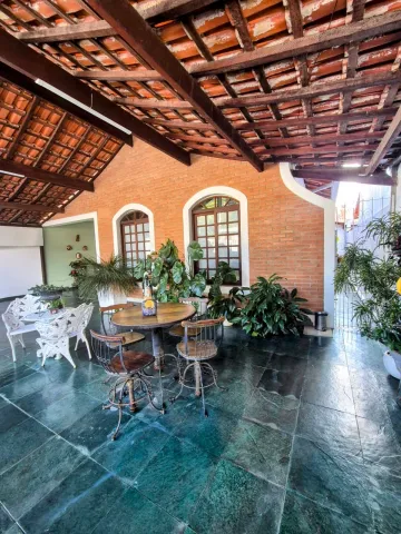 imagem 2 - Casa com Edícula - 299 m² - 3 dorm. - Bosque dos Eucaliptos imagem 2 - Casa com Edícula - 299 m² - 3 dorm. - Bosque dos Eucaliptos
