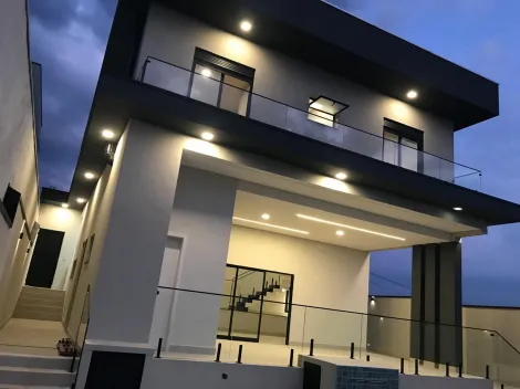 imagem 5 - Casa Nova de Altíssimo Padrão no Condomínio Santa Mônica com Piscina, Área Gourmet e Acabamentos Exclusivos imagem 5 - Casa Nova de Altíssimo Padrão no Condomínio Santa Mônica com Piscina, Área Gourmet e Acabamentos Exclusivos