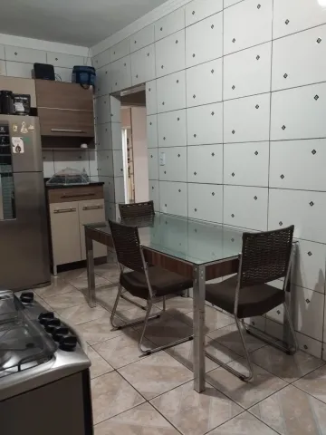 imagem 3 - Terreno com 140 m²: (20 m x 7 m) com área construída de 70 m² , casa sendo:  - Sala - Cozinha; - 03 dormitórios sendo 1 suíte; - 02 banheiro; - Área de serviço;  - Garagem  coberta para 02 carros;  Portas e janelas de alumínio branco, box nos banheir imagem 3 - Terreno com 140 m²: (20 m x 7 m) com área construída de 70 m² , casa sendo:  - Sala - Cozinha; - 03 dormitórios sendo 1 suíte; - 02 banheiro; - Área de serviço;  - Garagem  coberta para 02 carros;  Portas e janelas de alumínio branco, box nos banheir