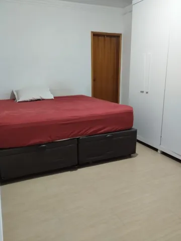 imagem 5 - Terreno com 140 m²: (20 m x 7 m) com área construída de 70 m² , casa sendo:  - Sala - Cozinha; - 03 dormitórios sendo 1 suíte; - 02 banheiro; - Área de serviço;  - Garagem  coberta para 02 carros;  Portas e janelas de alumínio branco, box nos banheir imagem 5 - Terreno com 140 m²: (20 m x 7 m) com área construída de 70 m² , casa sendo:  - Sala - Cozinha; - 03 dormitórios sendo 1 suíte; - 02 banheiro; - Área de serviço;  - Garagem  coberta para 02 carros;  Portas e janelas de alumínio branco, box nos banheir