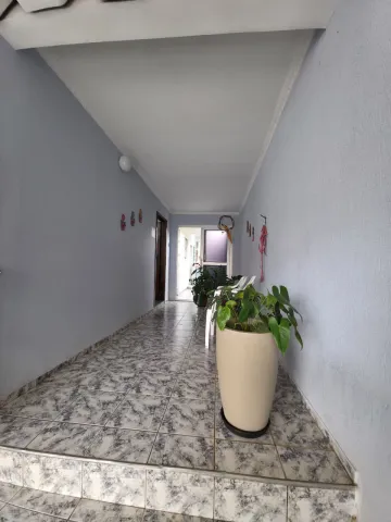 imagem 5 - Casa Espaçosa com Edícula Independente no Jardim Motorama - Estrutura Impecável e Excelente Oportunidade de Investimento imagem 5 - Casa Espaçosa com Edícula Independente no Jardim Motorama - Estrutura Impecável e Excelente Oportunidade de Investimento