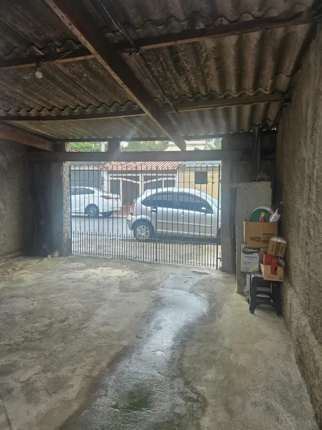 imagem 3 - uma casa boa com dois quartos ,garagem  coberta um amplo espaço nos fundos que da para construir ,rua boa próxima de comércio imagem 3 - uma casa boa com dois quartos ,garagem  coberta um amplo espaço nos fundos que da para construir ,rua boa próxima de comércio