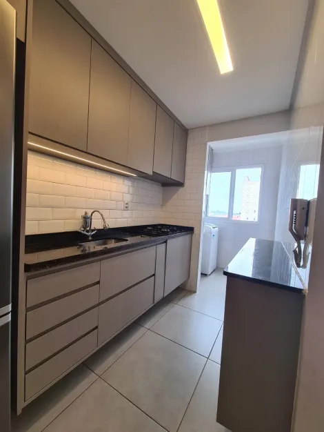 imagem 2 - lindo apartamento todo com porcelanato ,sala com teto de gesso rebaixado e projeto de iluminação ,planejados na cozinha imagem 2 - lindo apartamento todo com porcelanato ,sala com teto de gesso rebaixado e projeto de iluminação ,planejados na cozinha